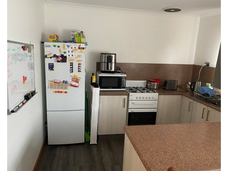 25 Cove Place, Morwell VIC 3840