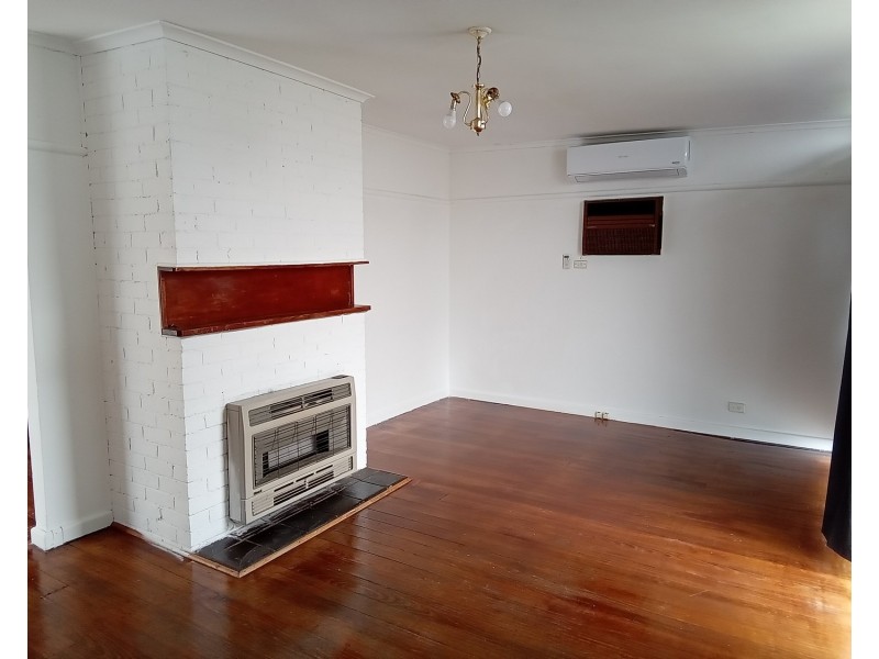 16 Dunbar Avenue, Morwell VIC 3840