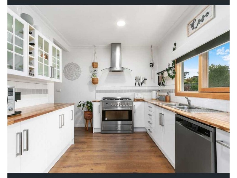 128  Maryvale Road, Morwell VIC 3840