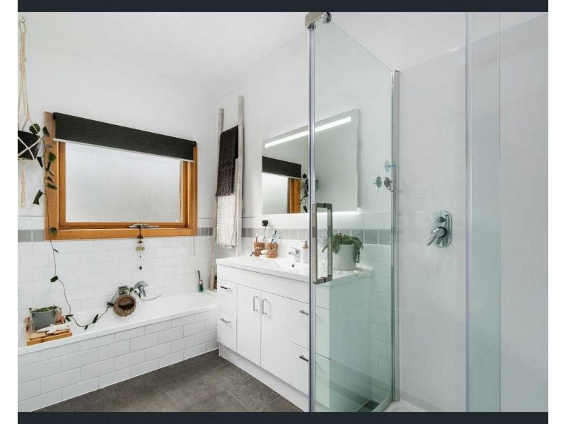 128  Maryvale Road, Morwell VIC 3840