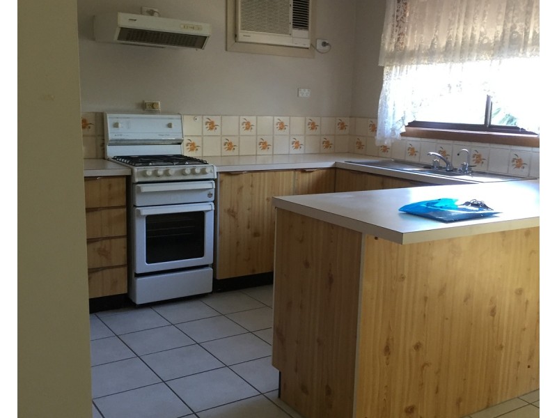 1/21 Bunyip Court, Morwell VIC 3840