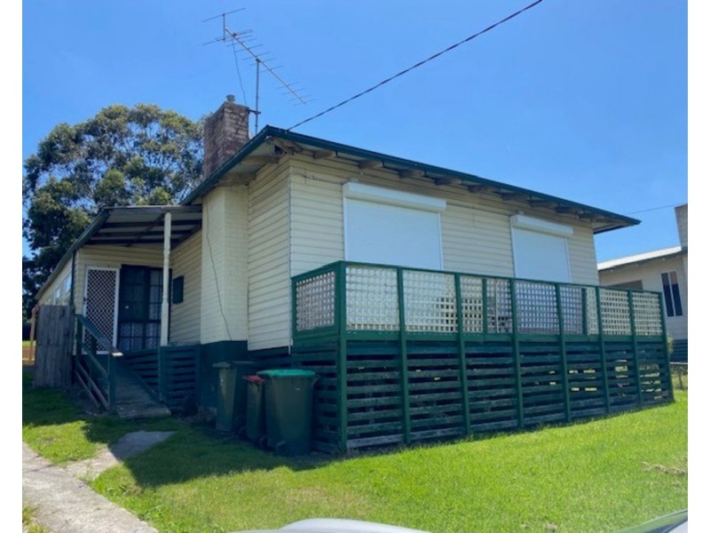 12 Dunbar Avenue, Morwell VIC 3840