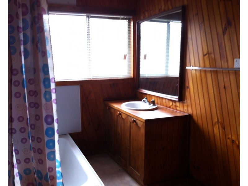 12 Dunbar Avenue, Morwell VIC 3840