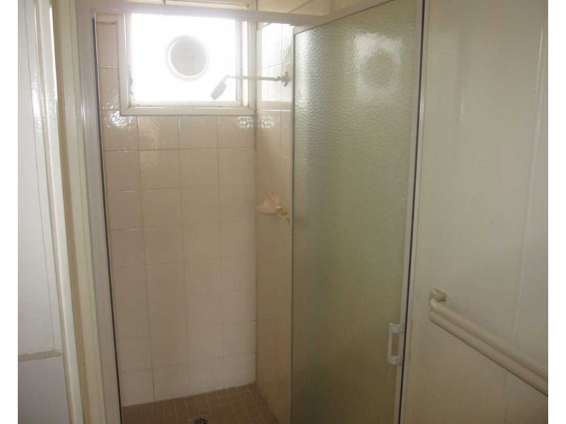 4/18 Hopetoun Avenue, Morwell VIC 3840