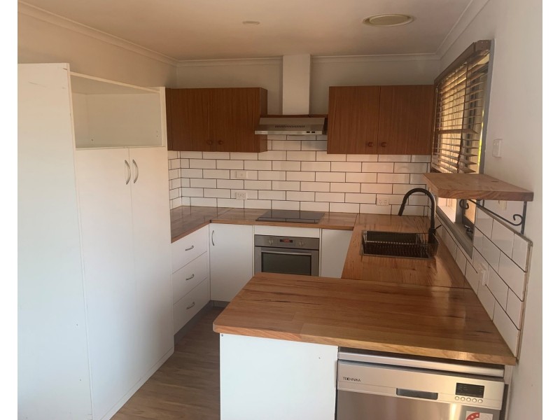 6 Sheoke Grove, Churchill VIC 3842