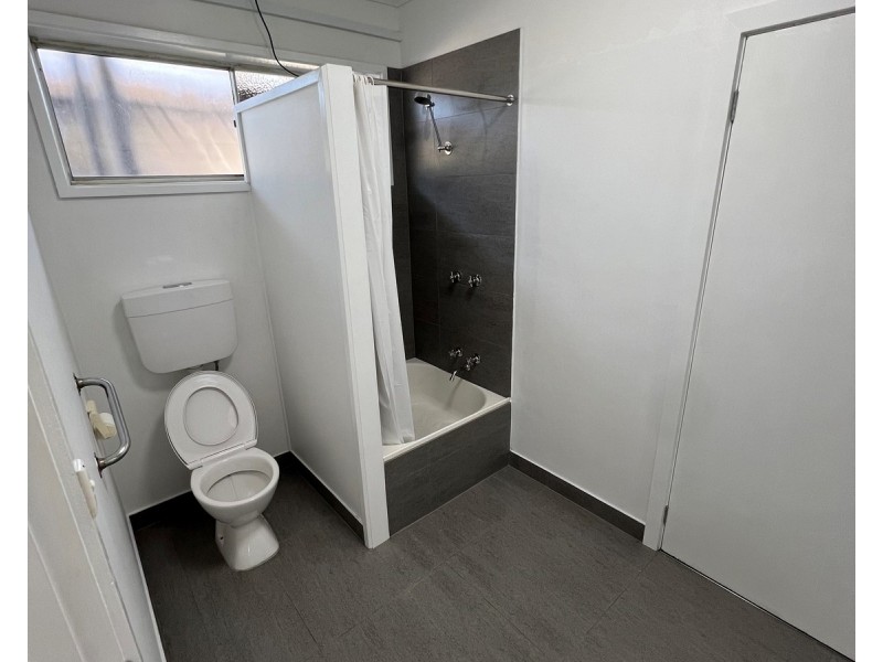 1/15 well Street, Morwell VIC 3840