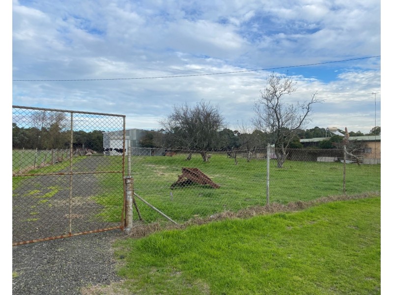 23 Thompsons Road, Newborough VIC 3825