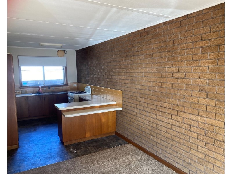 1/24 Hazelwood Road, Morwell VIC 3840