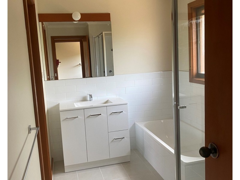 42 Dell Circuit, Morwell VIC 3840