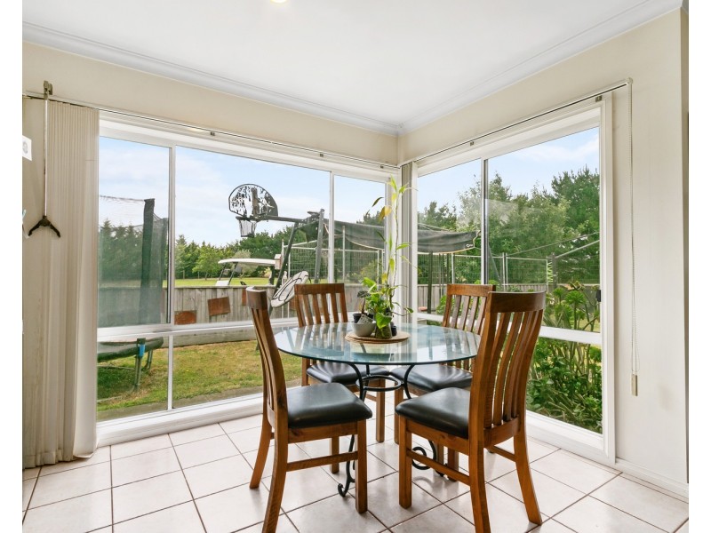 13 Palm Grove, Morwell VIC 3840