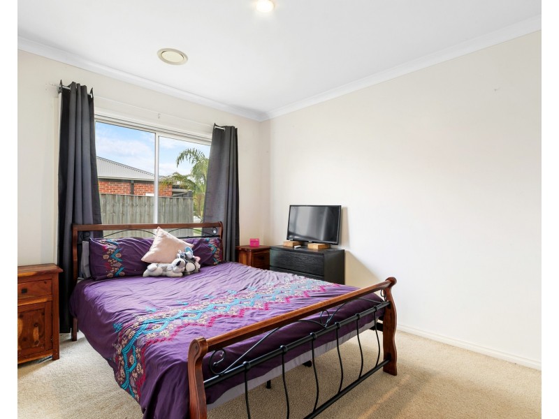 13 Palm Grove, Morwell VIC 3840