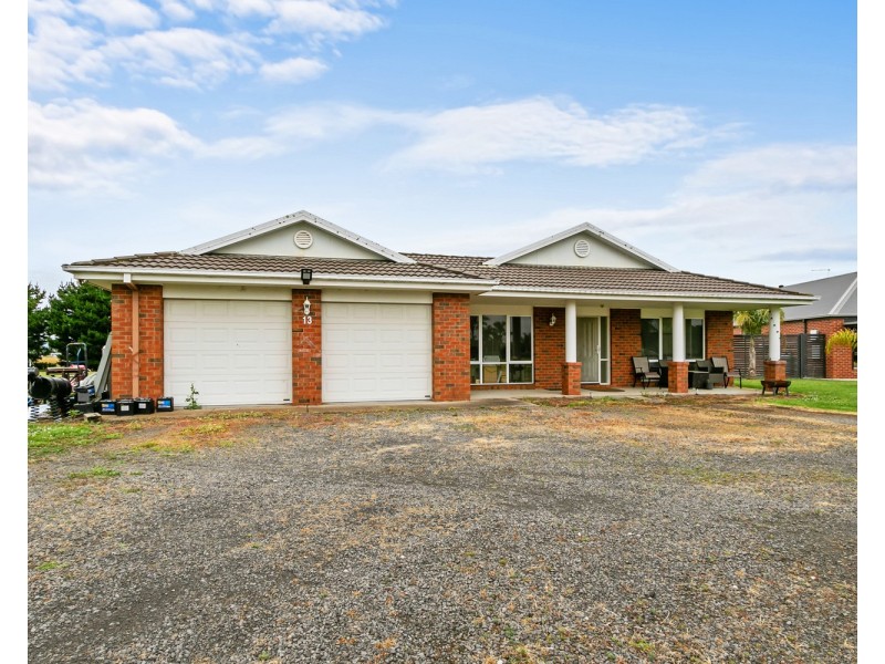 13 Palm Grove, Morwell VIC 3840