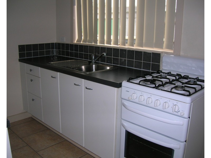 2/140 Mary Street, Morwell VIC 3840