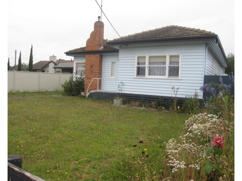 1 Roger Street, Morwell VIC 3840
