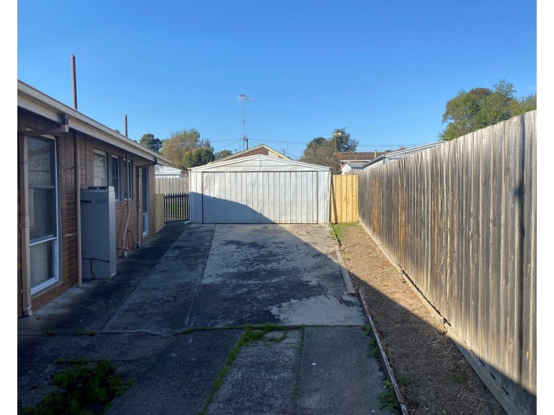 43 Maple Crescent, Churchill VIC 3842