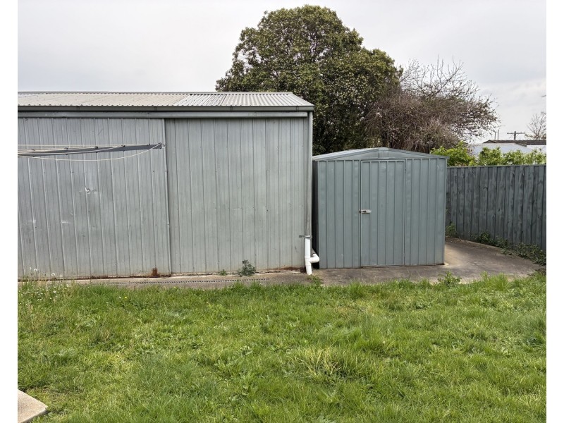 2 Cedar Court, Churchill VIC 3842