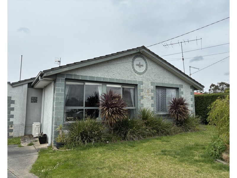 2 Cedar Court, Churchill VIC 3842