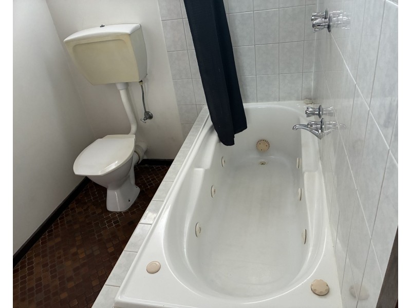 8/15 Well Street, Morwell VIC 3840