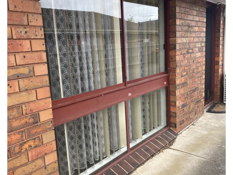 1/11 Hyland Street, Moe VIC 3825