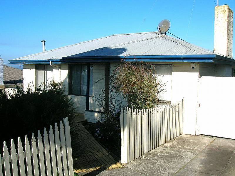 54 Dunbar Avenue, Morwell VIC 3840