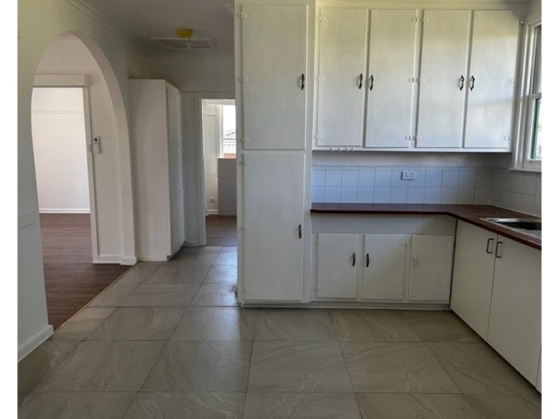 18 Churchill Road, Morwell VIC 3840