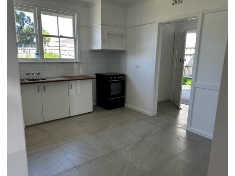 18 Churchill Road, Morwell VIC 3840