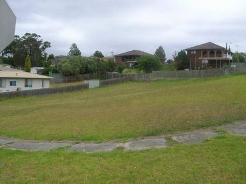 2 & 4 Dunbar Avenue, Morwell VIC 3840