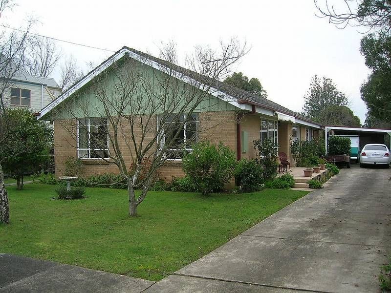 15 Quigley Street, Yinnar VIC 3869