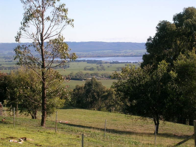 135 Rickard Drive, Hazelwood South VIC 3840