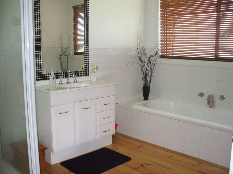 8 Jepson Court, Mirboo North VIC 3871