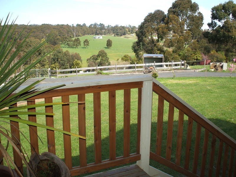 8 Jepson Court, Mirboo North VIC 3871