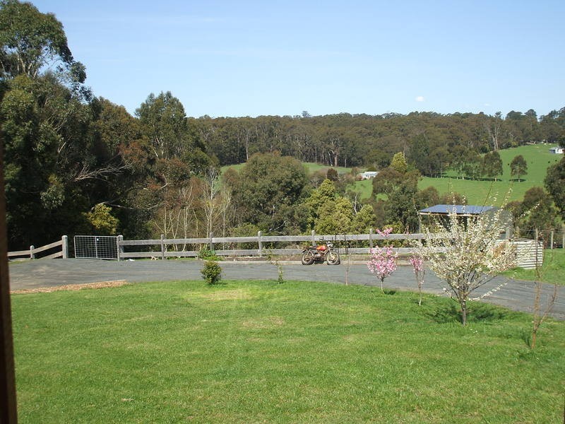8 Jepson Court, Mirboo North VIC 3871