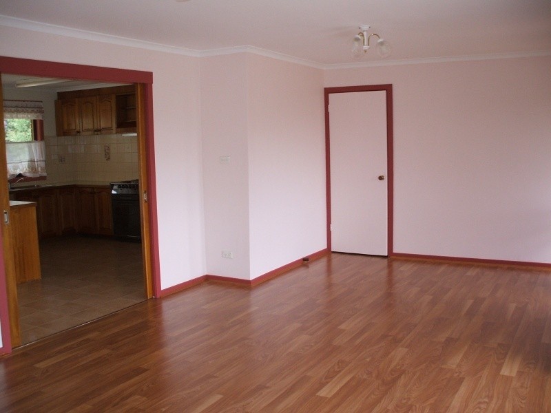 48 Wells Road, Mirboo North VIC 3871