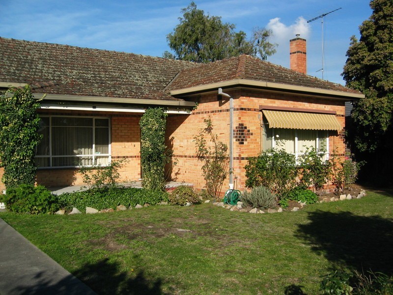 16 Hoyle Street, Morwell VIC 3840