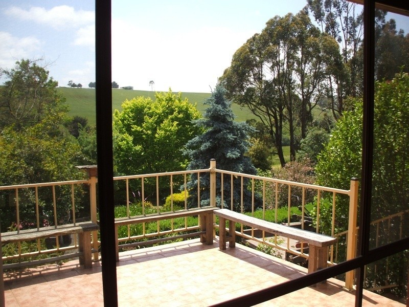 27 Old Thorpdale Road, Mirboo North VIC 3871