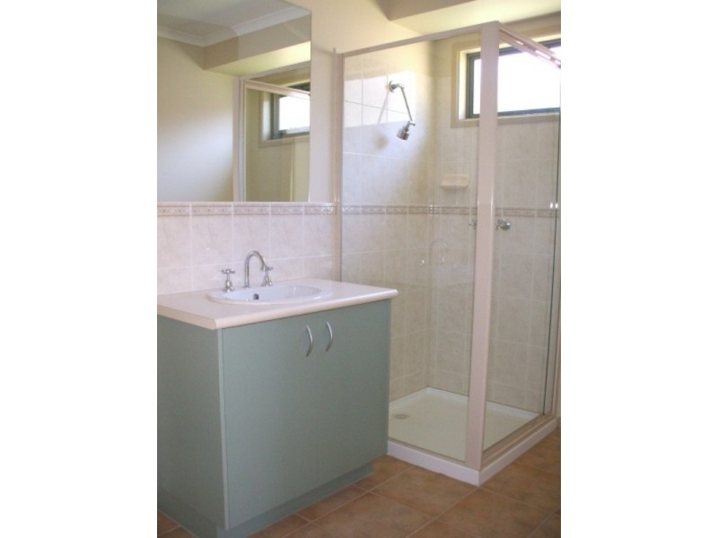 8 Eldon Court, Mirboo North VIC 3871