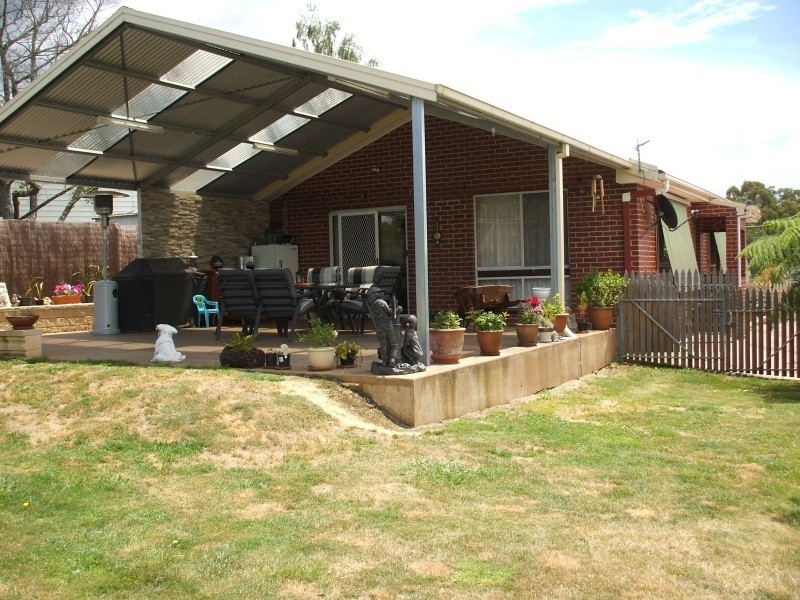 7 Eveline Court, Mirboo North VIC 3871