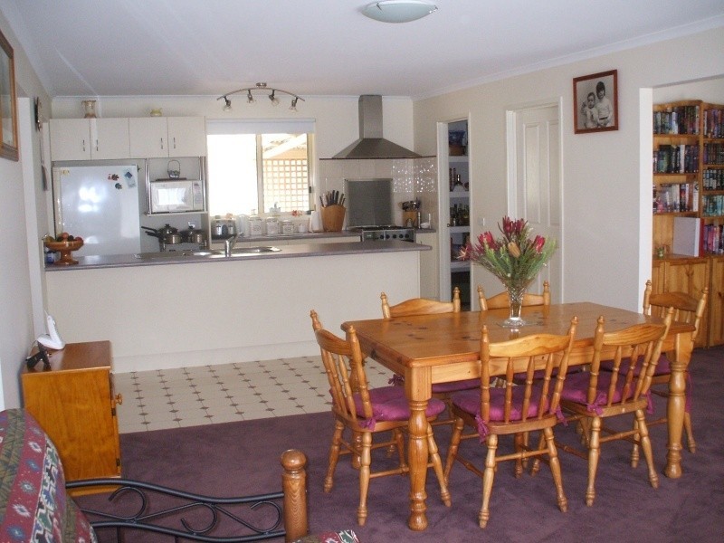 20 Golf Links Drive, Mirboo North VIC 3871