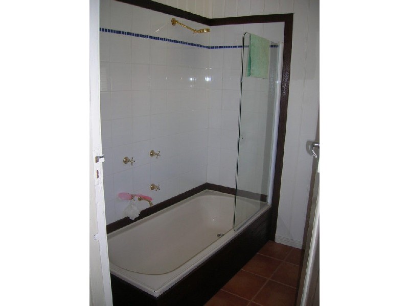 1/4 Victor Street, Morwell VIC 3840