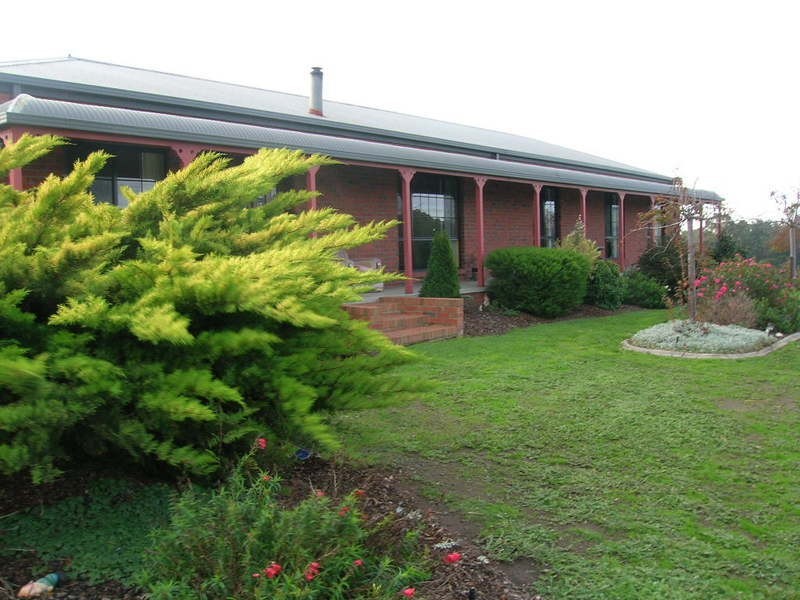 105 Warren Terrace, Hazelwood North VIC 3840