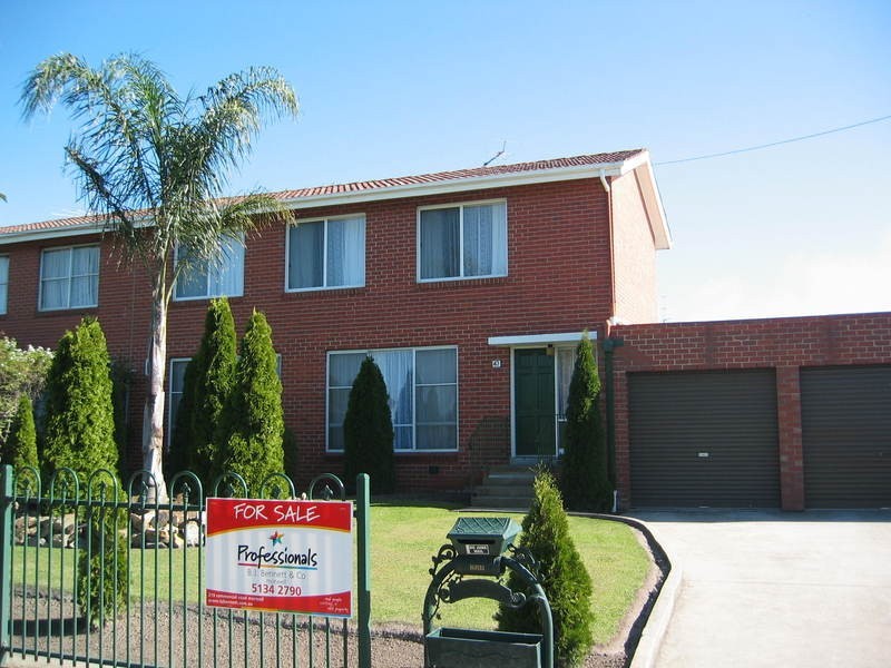 47 White Parade, Churchill VIC 3842