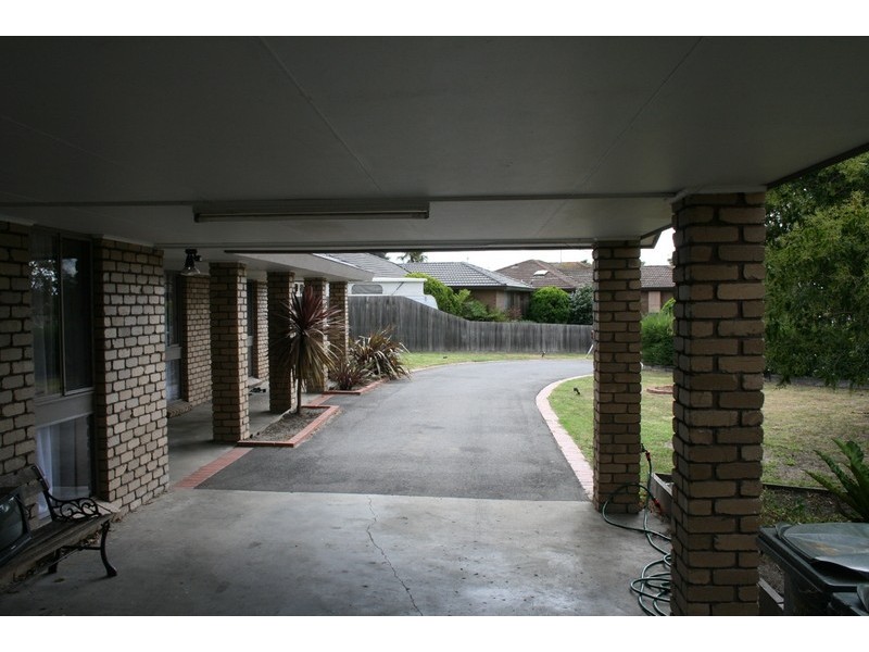 4 Willow Court, Morwell VIC 3840