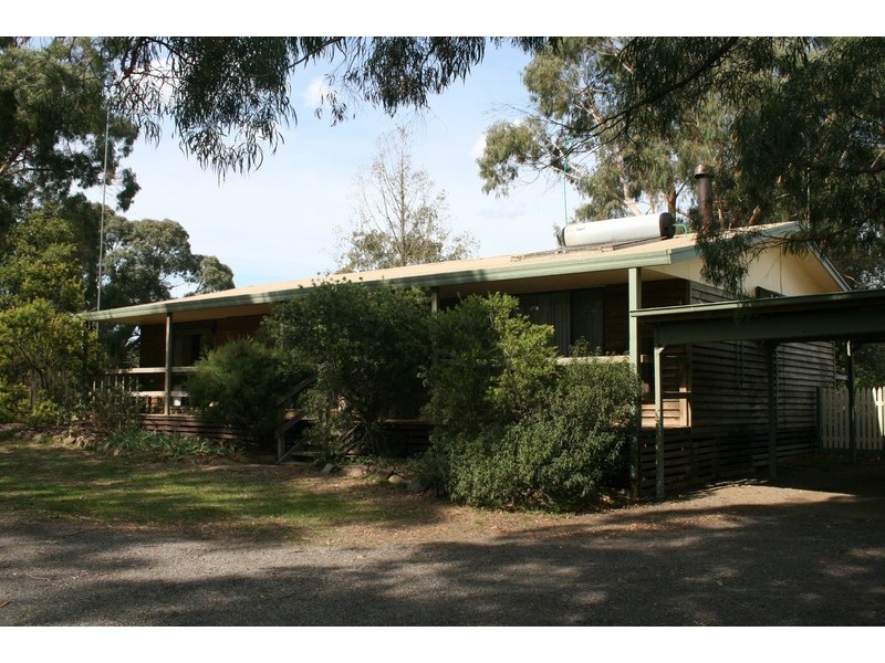 27 Withams Road, Yinnar VIC 3869