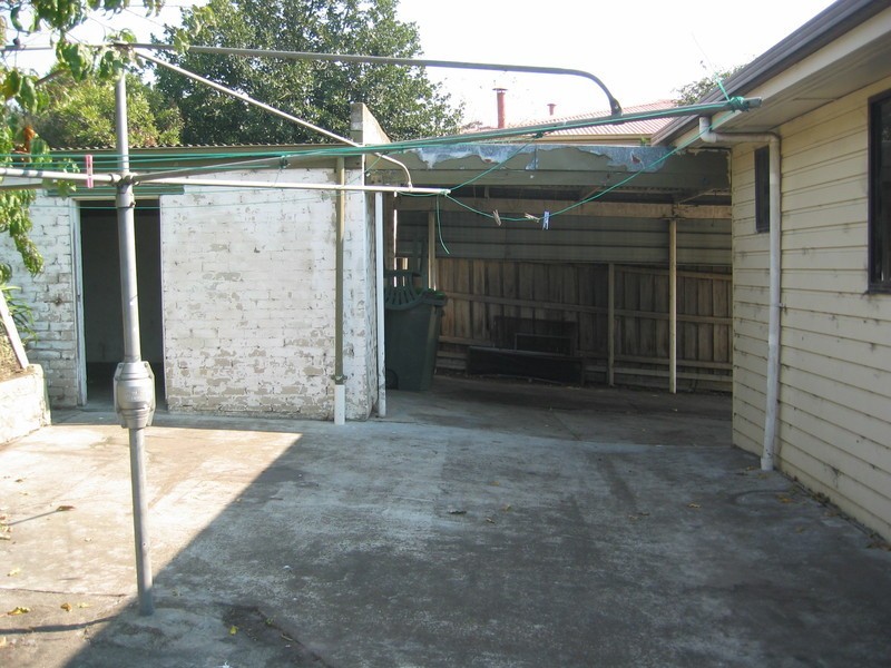 24 Livingstone Street, Morwell VIC 3840