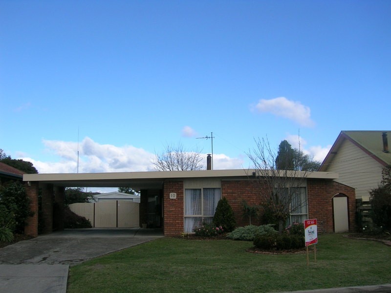 10 Littleton Avenue, Yinnar VIC 3869