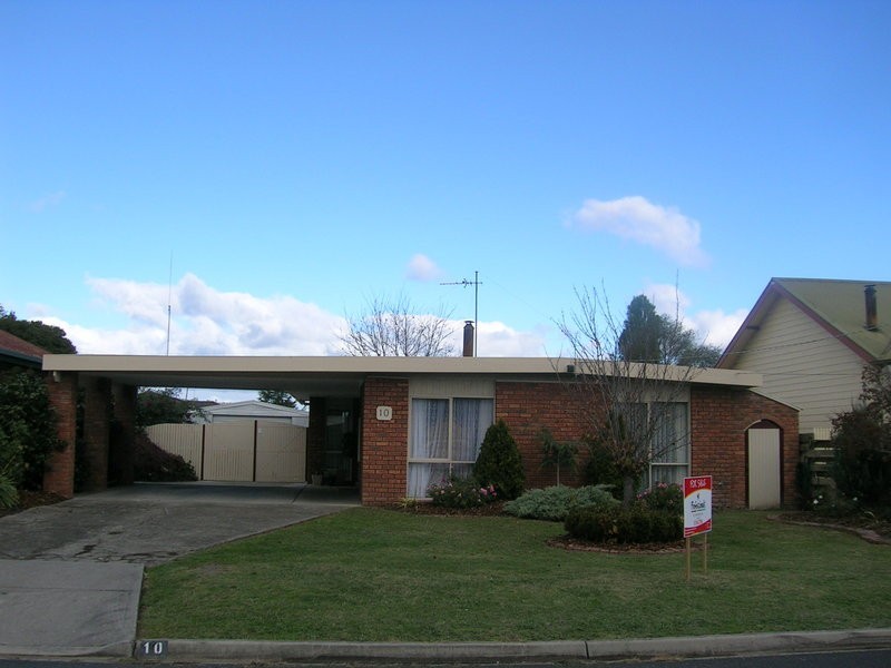 10 Littleton Avenue, Yinnar VIC 3869