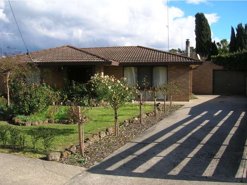 24 Williams Crescent, Yinnar VIC 3869