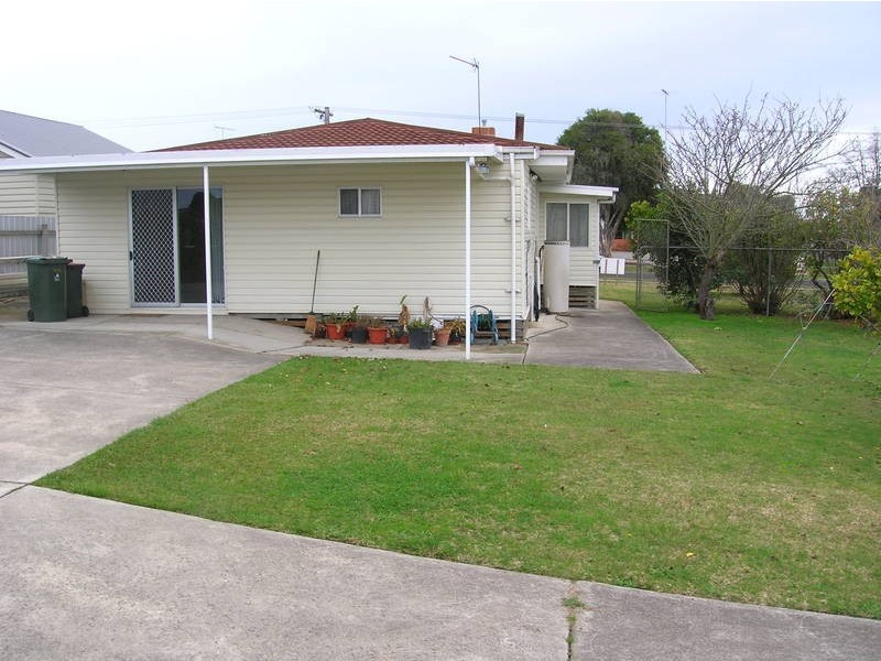 18 Joy Street, Morwell VIC 3840