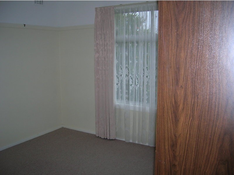 18 Joy Street, Morwell VIC 3840