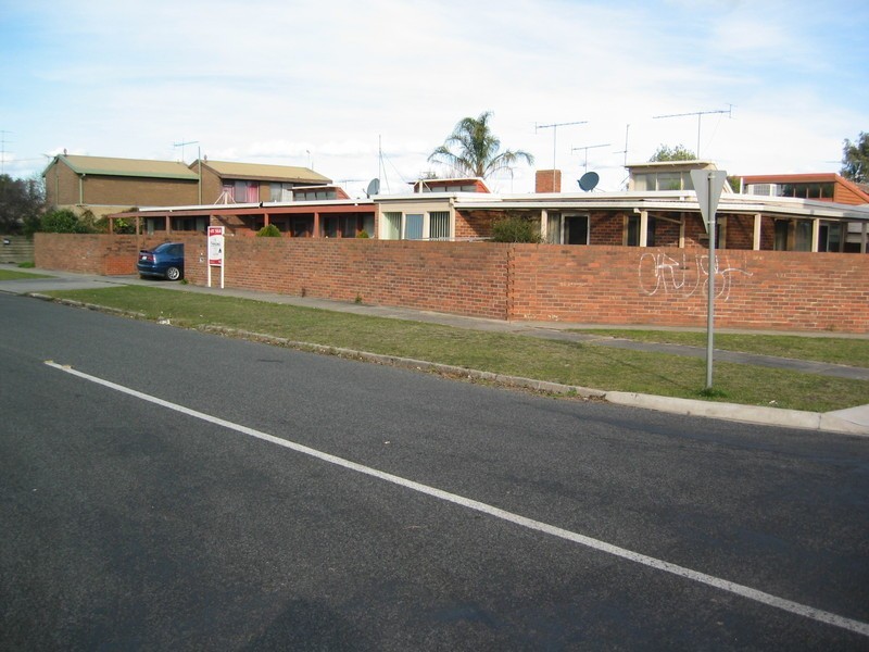 2/18 Hoyle Street, Morwell VIC 3840